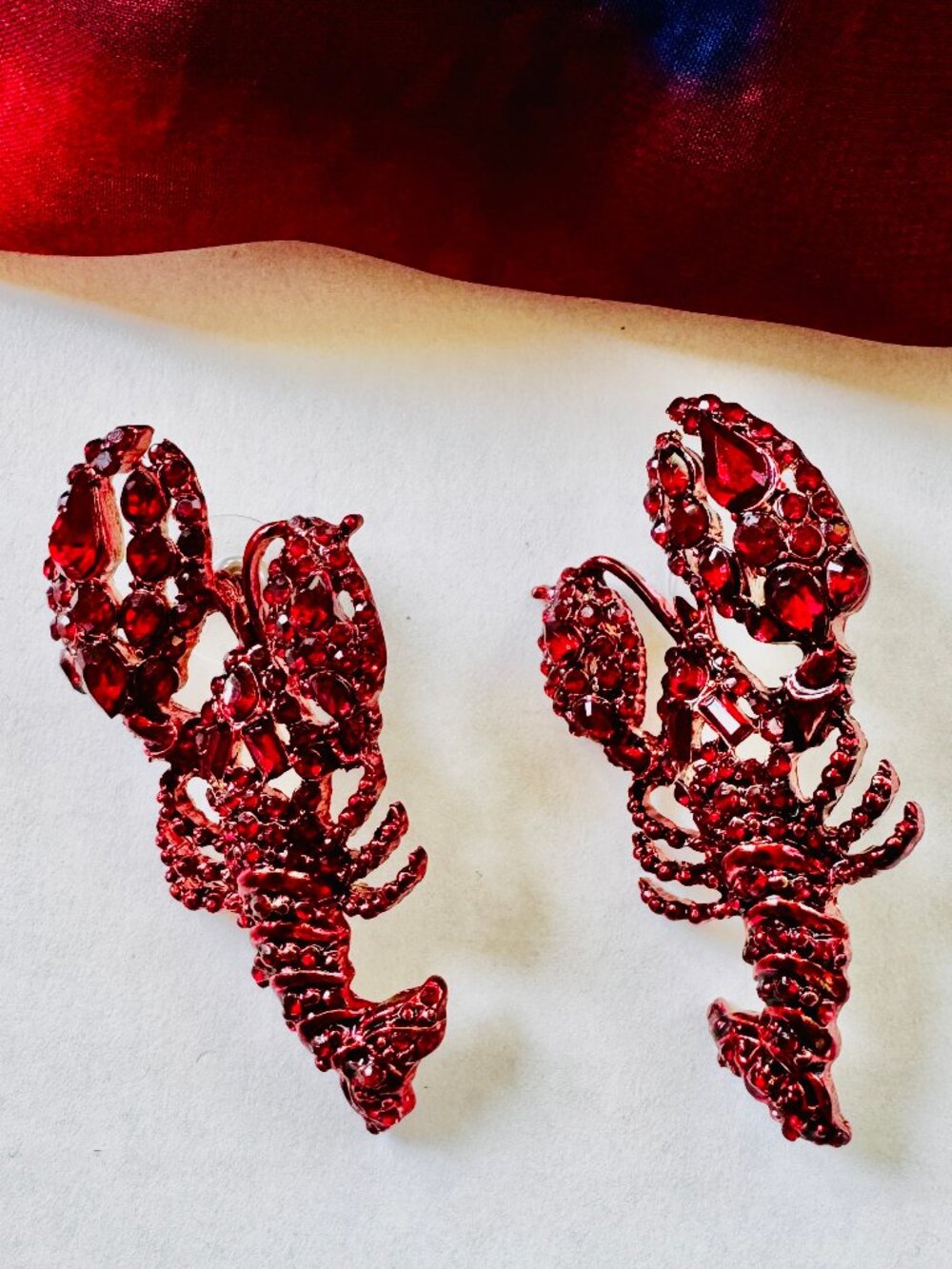 Simply Vera Vera Wang Lobster Earrings - Red Rhinestones - Fun and Sparkly! NEW